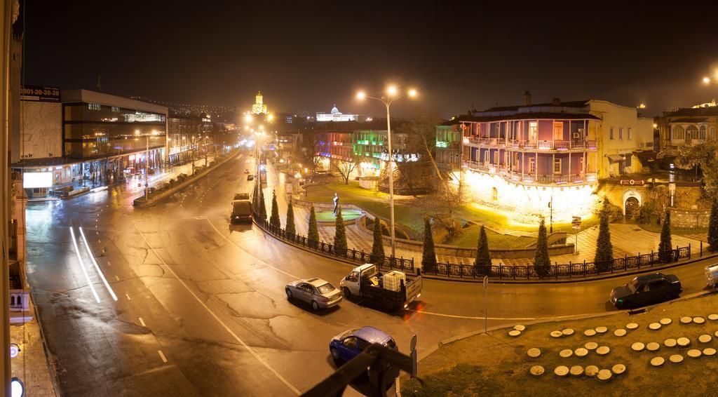 Apartment Down Town Group Tbilisi ภายนอก รูปภาพ