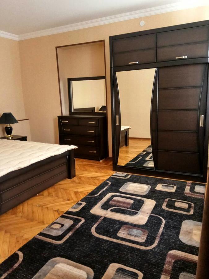 Apartment Down Town Group Tbilisi ภายนอก รูปภาพ